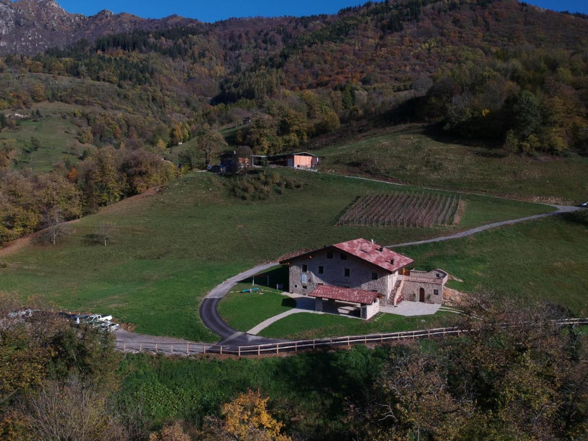 Agriturismo Piane Ono Degno المظهر الخارجي الصورة