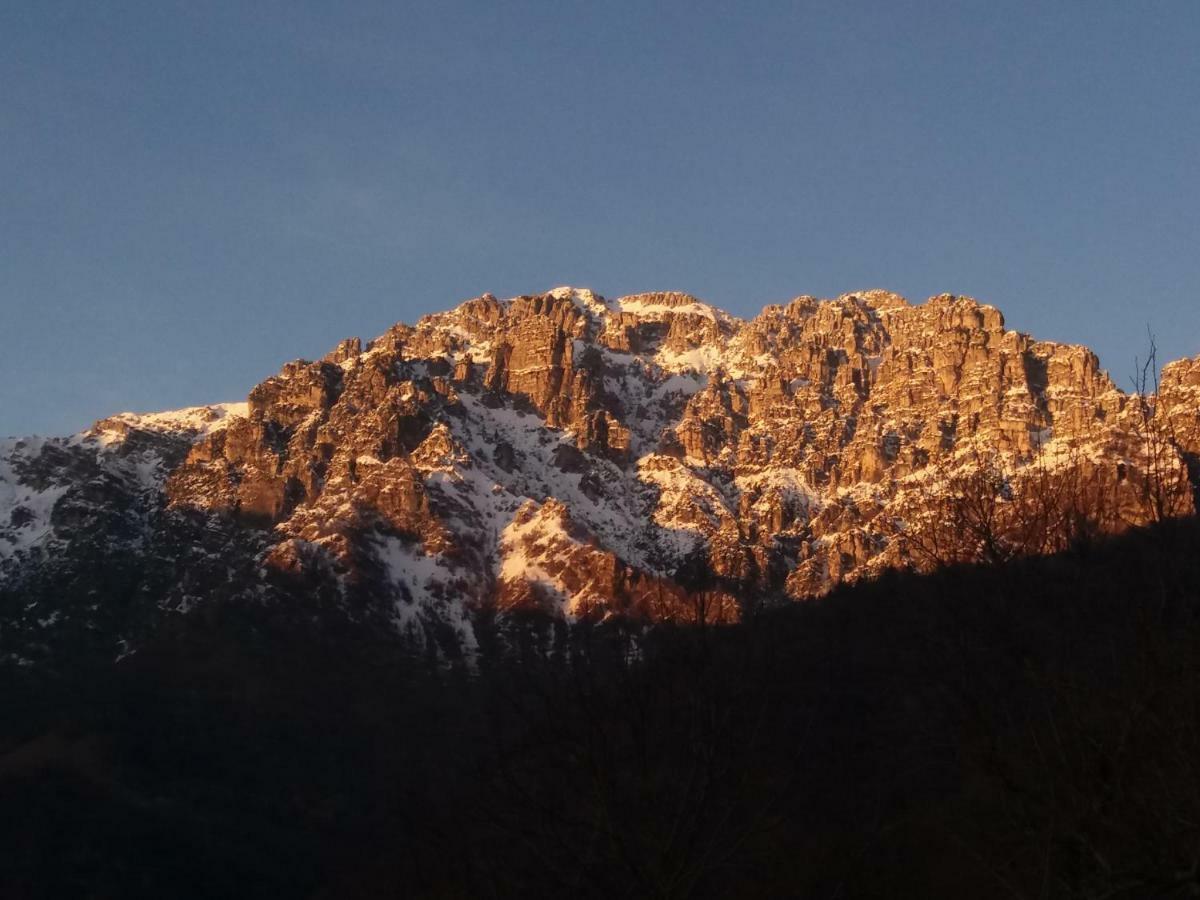 Agriturismo Piane Ono Degno المظهر الخارجي الصورة